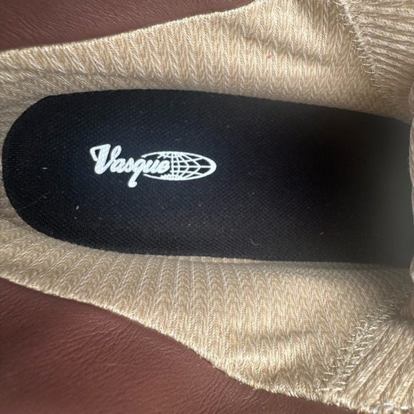 Vasque boots. Vasque Sundowner GTX boots. Size 8.5. Backpacking boots. Hike work - Picture 5 of 13